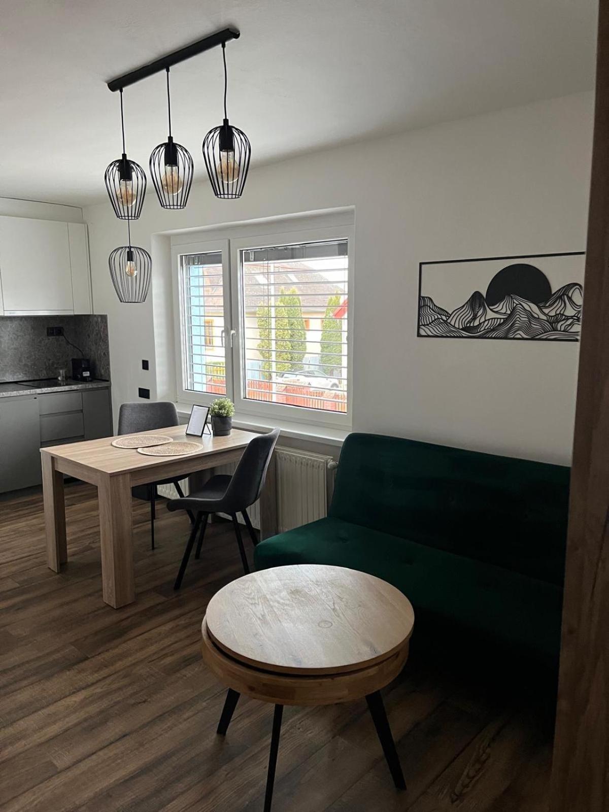 Iq Apartments Prešov Esterno foto