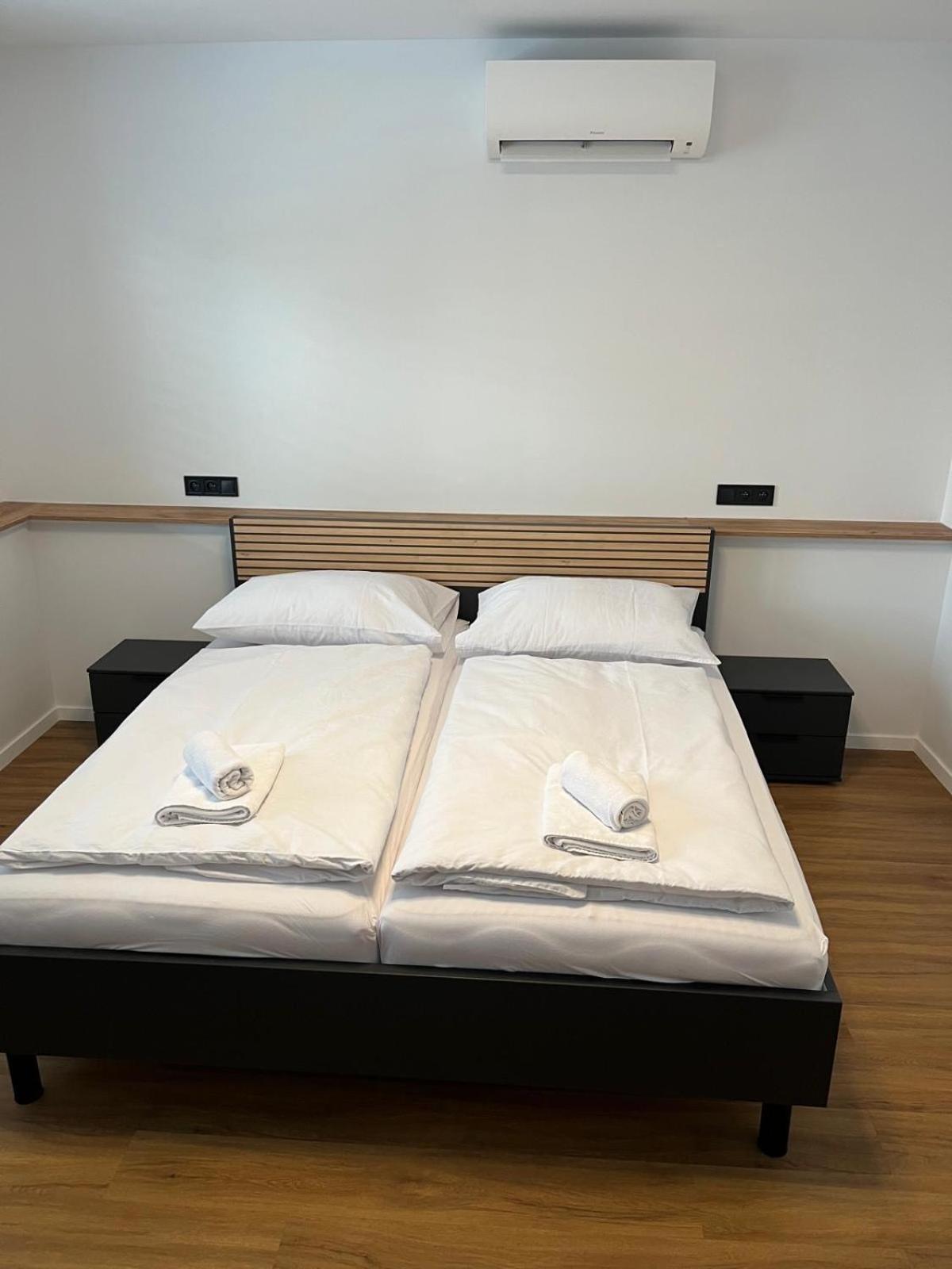 Iq Apartments Prešov Esterno foto