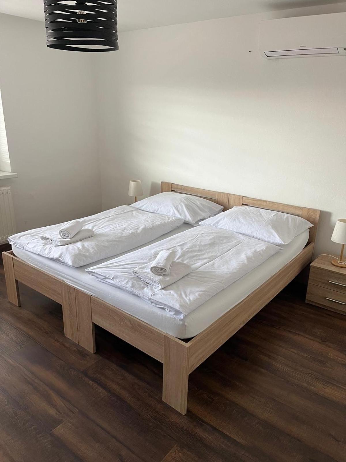 Iq Apartments Prešov Esterno foto