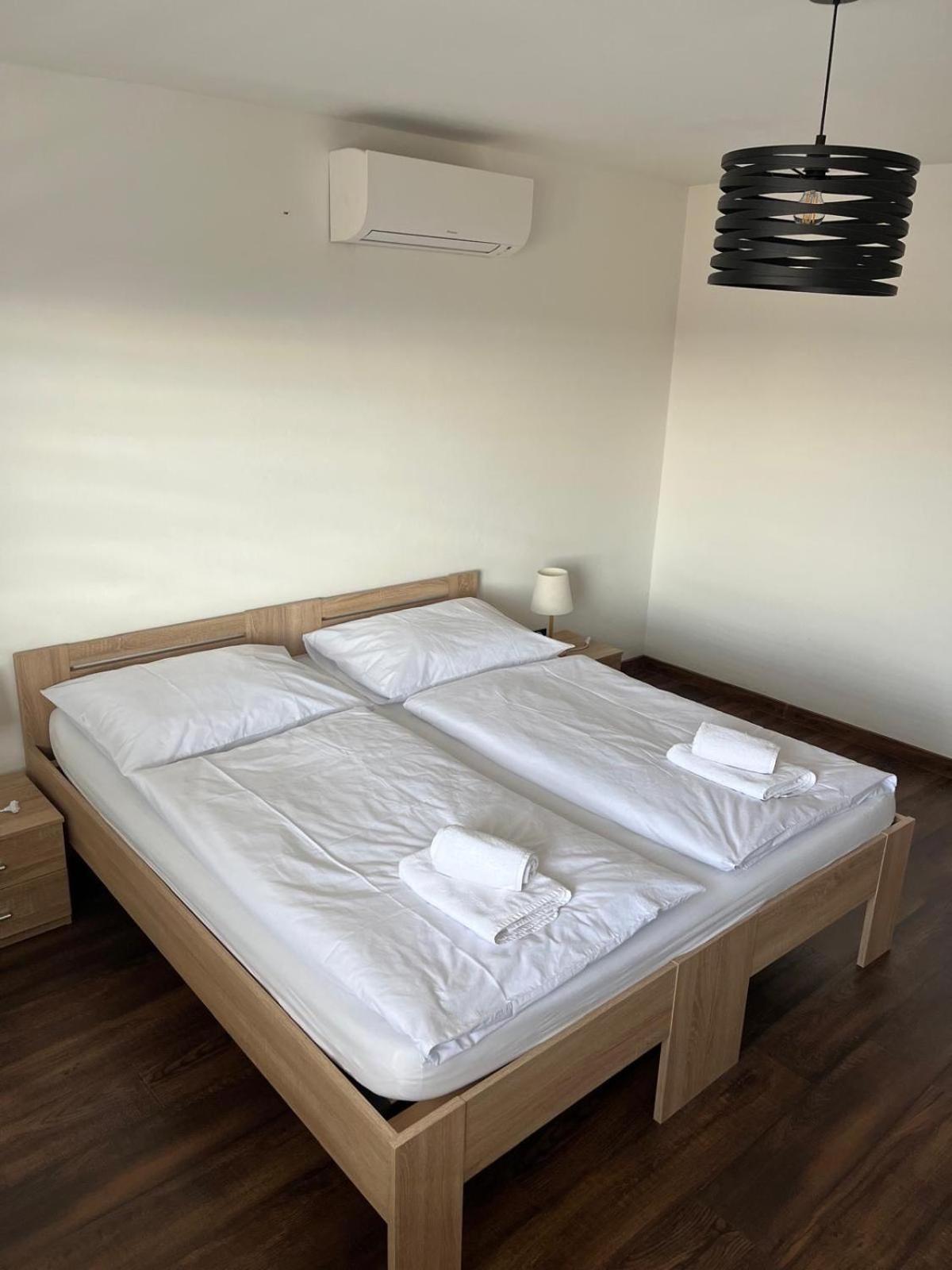 Iq Apartments Prešov Esterno foto